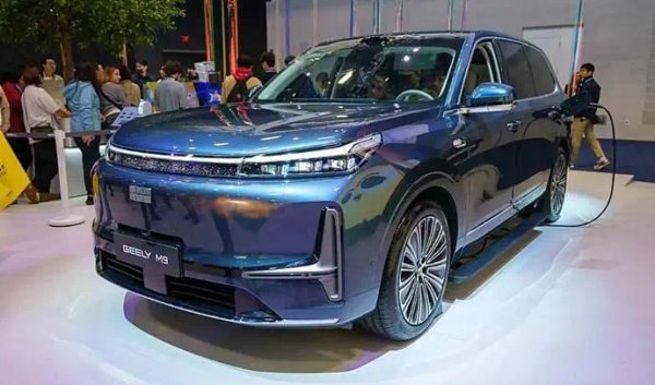 美国媒体测试吉利银河M9：性能堪比宝马X5 PHEV