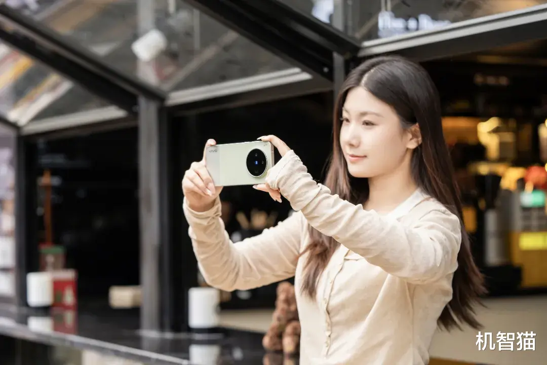 从X300s开始, vivo X系列的“杯型”变了